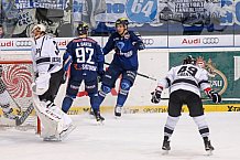 ERC Ingolstadt vs Thomas Sabo Ice Tigers, Eishockey, DEL, Deutsche Eishockey Liga, Spieltag 32, 30.12.2015 Foto: Oliver Strisch / st-foto.de
